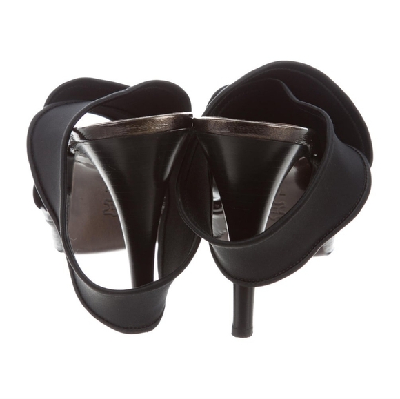 DONALD J PLINER Idra Crossover Sandals Pewter satin elastic 8.5 - Picture 6 of 7